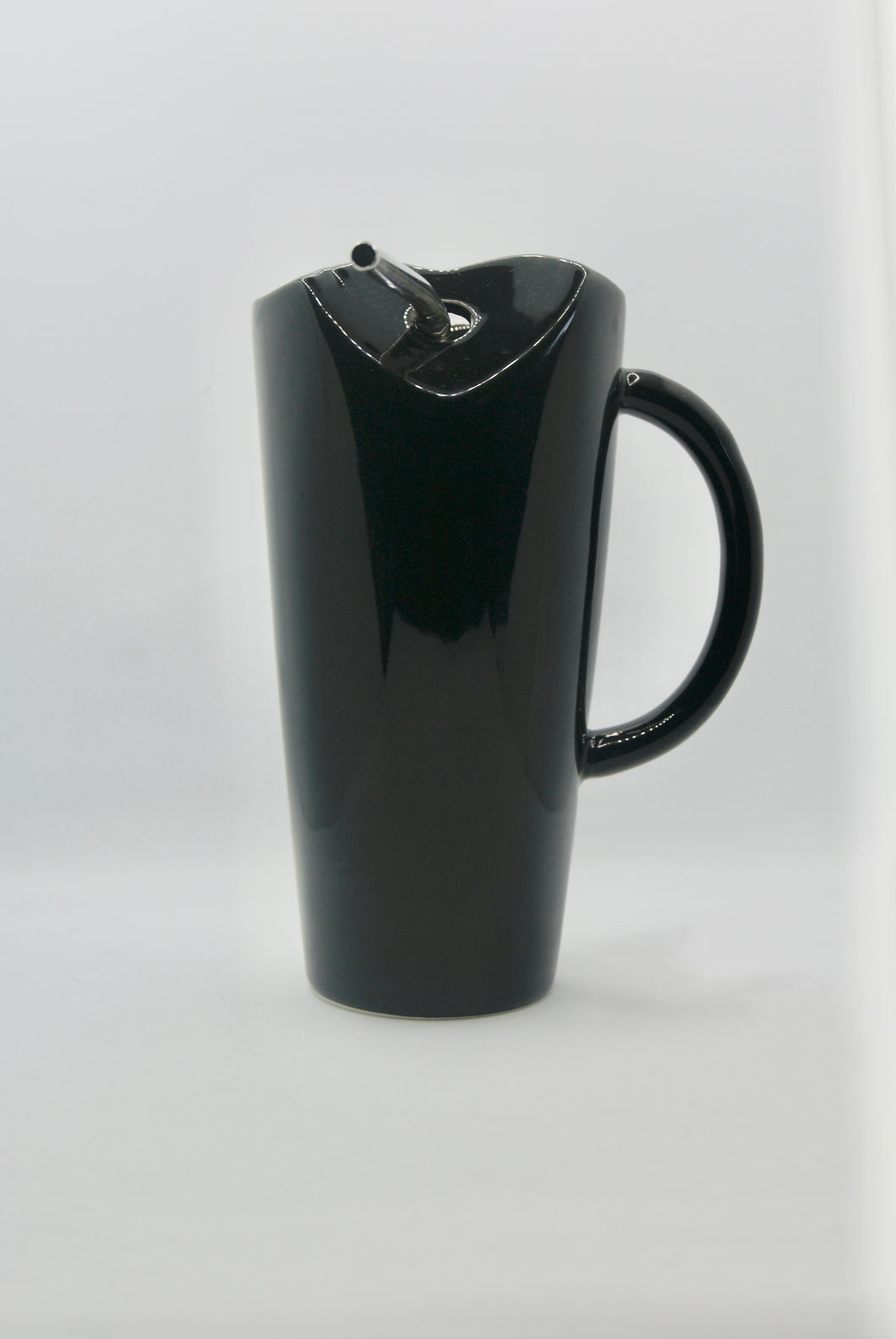 Black Ceramic Heart Shaped Mug - 480ml